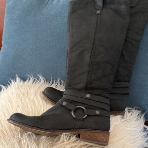 Steve Madden Black Leather Heeled Boots